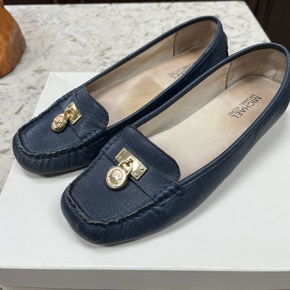 Michael Kors loafer - Picture 2 of 5